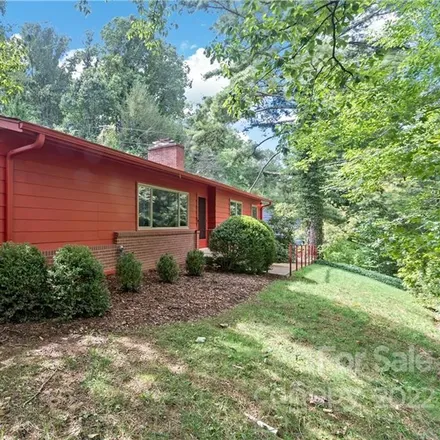 Image 8 - 17 Maplewood Road, Grace, Asheville, NC 28804, USA - House for sale