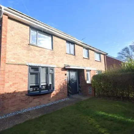 Buy this 3 bed duplex on Blenheim Close in Arundel Drive, Louth