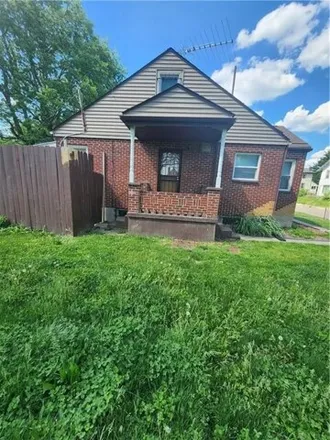 Buy this 2 bed house on 889 Frizell Avenue in West Side, Dayton