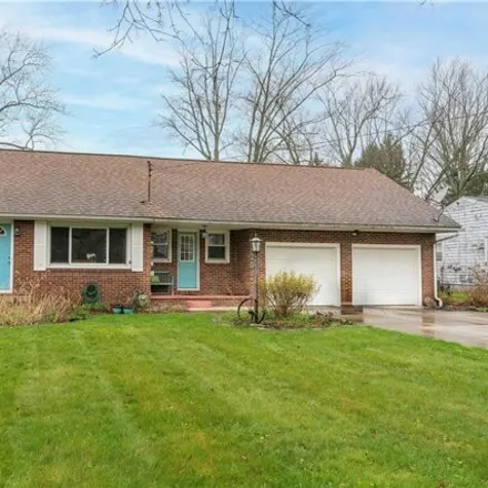 Buy this 3 bed house on 11252 William Penn Avenue Northeast in Lake Township, OH 44632