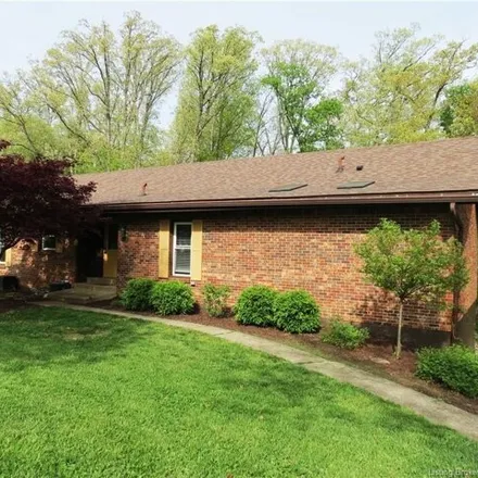 Image 2 - 1127 Carriage Lane, New Albany, IN 47150, USA - House for sale