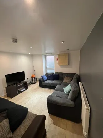 Image 5 - Back Meadow View, Leeds, LS6 1JQ, United Kingdom - Townhouse for rent
