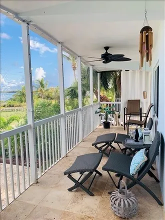 Image 3 - 26 Shoreland Drive, Key Largo, FL 33037, USA - House for sale