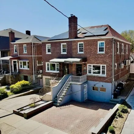 Buy this 4 bed house on 2573 Pearsall Avenue in New York, NY 10469