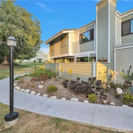 Buy this 2 bed condo on 27128 Hidaway Ave Unit 4 in Canyon Country, California