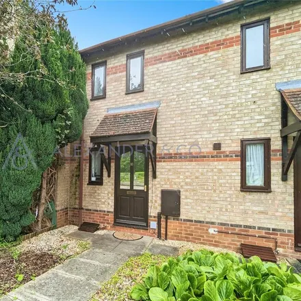 Rent this 1 bed townhouse on Mulberry Drive in Bicester, OX26 3UX