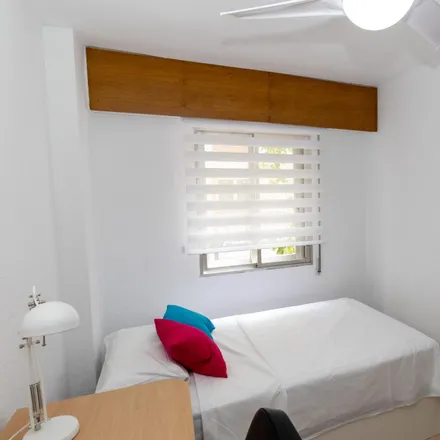 Rent this 5 bed room on Carrer d'Abén Al-Abbar in 2, 46021 Valencia