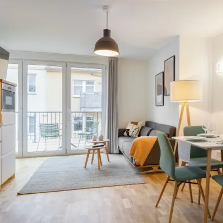 Rent this studio apartment on Emma's Feinfood in Jahnallee 21, 04109 Leipzig