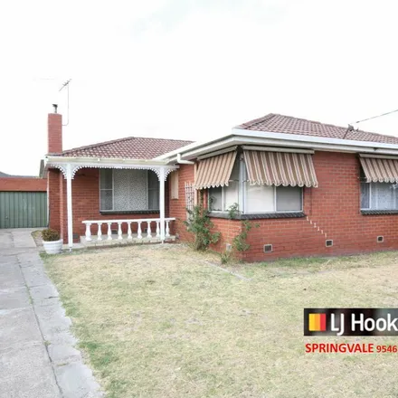Rent this 3 bed apartment on Health Clinic in Kingsclere Avenue, Keysborough VIC 3173