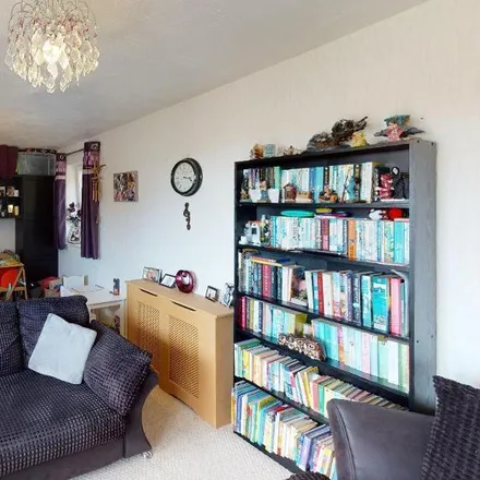 Image 3 - Surrey Road, Seaford, BN25 2NF, United Kingdom - Apartment for rent