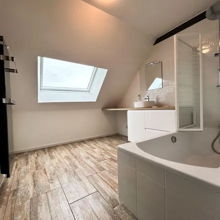 Rent this 3 bed apartment on La Belle Tanche in 65 Chemin de la Petite Broche, 57000 Metz