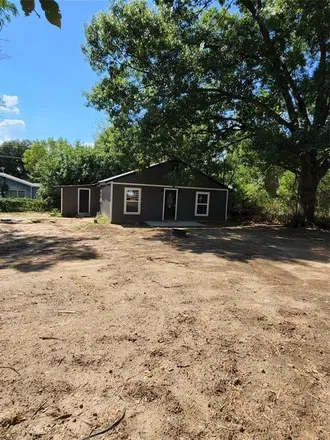Rent this 2 bed house on 142 Crestwood Drive in Henderson County, TX 75156