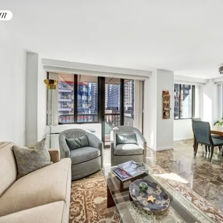 Image 2 - Connaught Tower, 300 East 54th Street, New York, NY 10022, USA - Apartment for sale