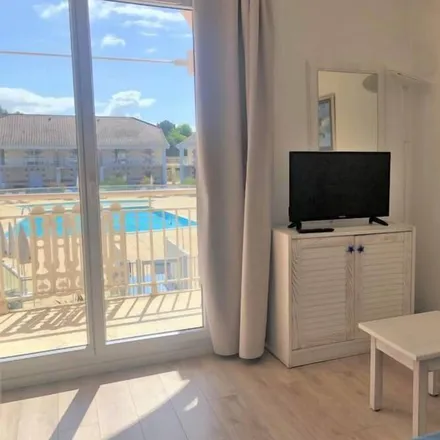 Rent this 1 bed apartment on Le Verdon in Rue de la Gare, 33123 Le Verdon-sur-Mer