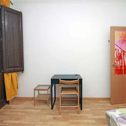 Image 9 - Teatro Principal, La Rambla, 27, 08002 Barcelona, Spain - Apartment for rent