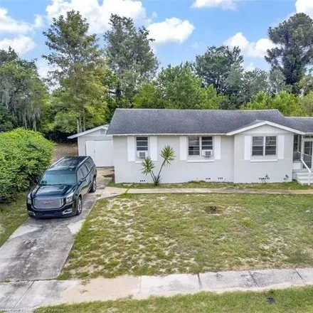 Buy this 3 bed house on 1501 Stenewahee Avenue in Sebring, FL 33870