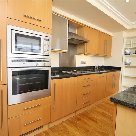 Rent this 2 bed apartment on Town Meadow in London, TW8 0BZ