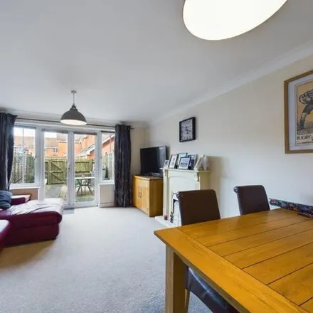 Image 2 - Midsummer Walk, Gloucester, GL2 5EF, United Kingdom - Townhouse for sale