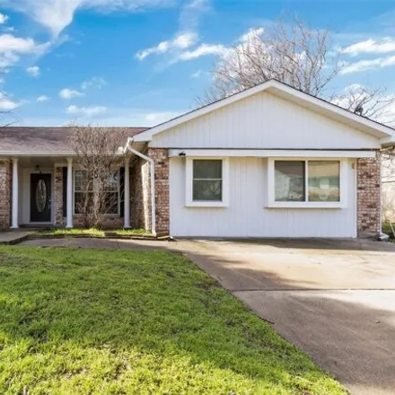 Buy this 3 bed house on 3932 Windflower Lane in Fort Worth, TX 76137