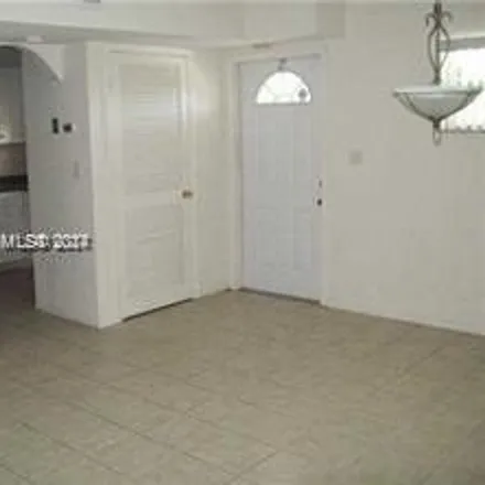 Image 3 - 411 South Hollybrook Drive, Pembroke Pines, FL 33025, USA - Apartment for rent