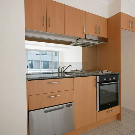 Image 5 - 2 Atchison Street, St Leonards NSW 2065, Australia - Apartment for rent