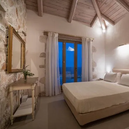 Rent this 4 bed house on Vardiola of Agios Nikolaos in κ. Βολίμων, Varvara