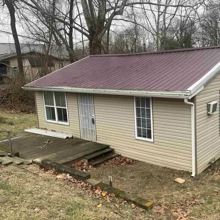 Buy this 1 bed house on 2901 West Virginia Street in West Fairview, Boyd County