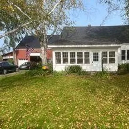 Image 2 - 714 Fort Fairfield Road, Caribou, ME 04736, USA - House for sale