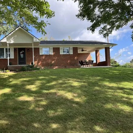 Buy this 2 bed house on 539 Cave Springs Road in Tazewell, TN 37879