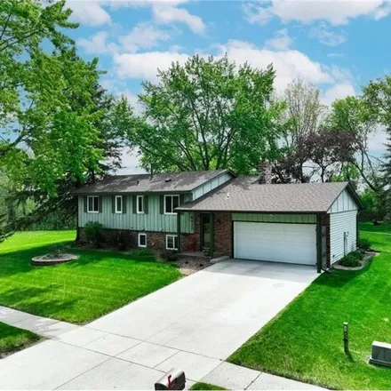 Buy this 4 bed house on 6412 137th Street West in Apple Valley, MN 55124
