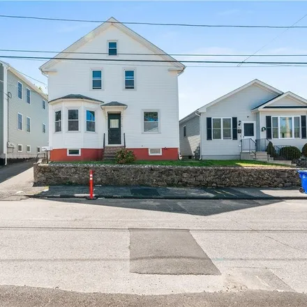 Buy this 7 bed townhouse on 70 Ashton Street in Providence, RI 02904