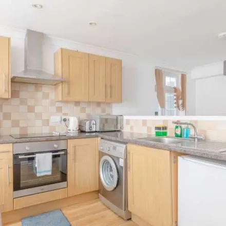 Rent this 1 bed apartment on unnamed road in London, SW9 8TN