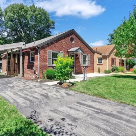 Image 3 - 418 Canyon Dr, Columbus, Ohio, 43214 - House for sale