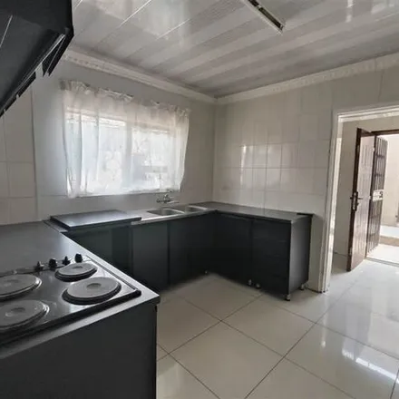 Image 2 - Moswe Street, Johannesburg Ward 130, Soweto, 1861, South Africa - Apartment for rent