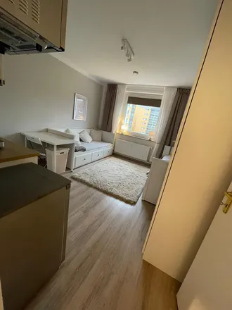 Rent this 2 bed apartment on Nobelring 34 in 30627 Hanover, Germany