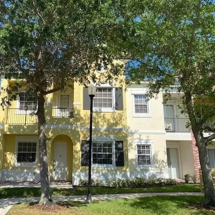 Rent this 3 bed condo on 112 Southwest Carter Avenue in Port Saint Lucie, FL 34983