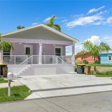 Image 2 - 650 Fitzhugh Avenue, Punta Gorda, FL 33950, USA - House for sale