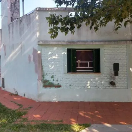 Buy this 2 bed house on Avenida Eva Perón 6204 in Belgrano, Rosario