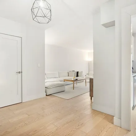 Rent this 1 bed townhouse on Lexington Avenue-63rd Street in East 64th Street, New York