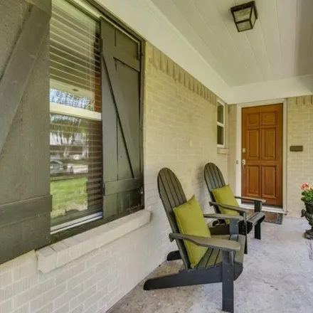 Image 4 - 6414 Highgate Lane, Dallas, TX 75214, USA - House for sale