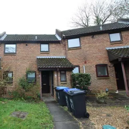 Rent this 1 bed townhouse on Nottingham Close in Knaphill, GU21 8SZ