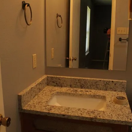 Image 3 - 646 Evelyn Lane, Burleson, TX 76028, USA - Apartment for rent