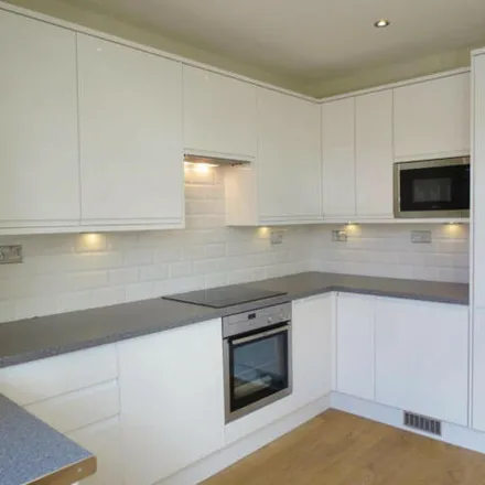Image 5 - Tylecroft Road, London, SW16 4TE, United Kingdom - Townhouse for rent