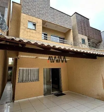 Rent this 4 bed house on Rua C-163 in Jardim América, Goiânia - GO