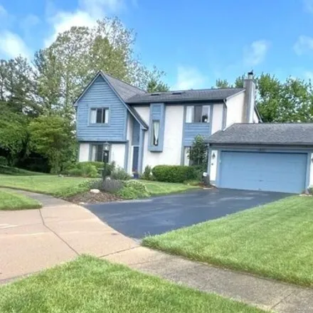 Buy this 3 bed house on 1698 Cayuga Court in Grove City, OH 43123
