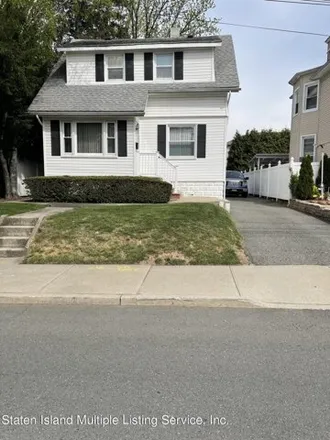 Buy this 3 bed house on 5197 Amboy Road in New York, NY 10312