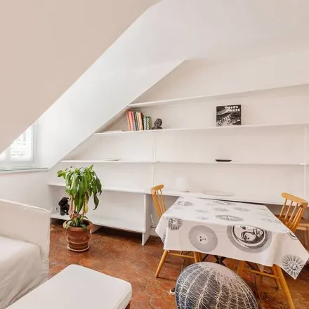 Rent this studio apartment on Paris