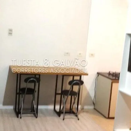 Buy this 3 bed apartment on Avenida Presidente Getúlio Vargas 902 in Rebouças, Curitiba - PR