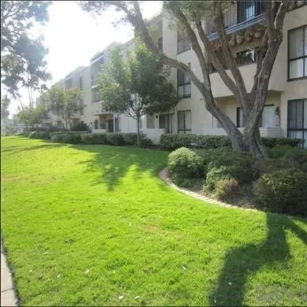Image 2 - 6790 Friars Road, San Diego, CA 92108, USA - Condo for rent