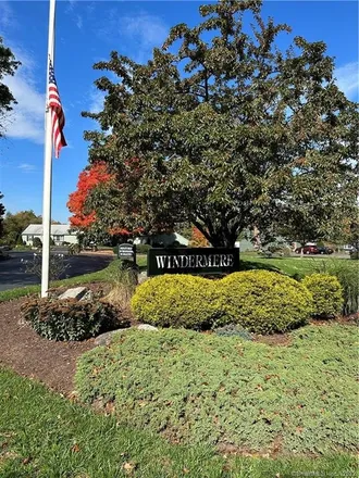 Buy this 2 bed condo on 20 Thelbridge Street in Madison, CT 06443